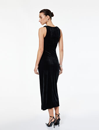 Drapeli Kolsuz Asimetrik Yaka Midi Boy Kadife Elbise