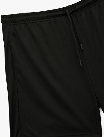 Baskı Detaylı Cepli Kısa Spor Şort