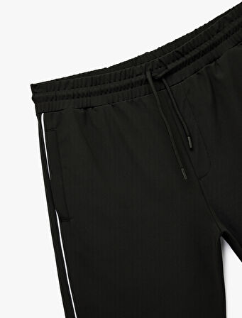 Cep Detaylı Biyeli Beli Bağcıklı Spor Şort