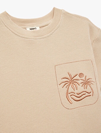 Nakış Detaylı Kısa Kollu Bisiklet Yaka Pamuklu Tişört