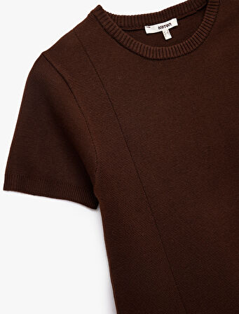 Regular Fit Kısa Kollu Bisiklet Yaka A Kesim Mini Triko Elbise