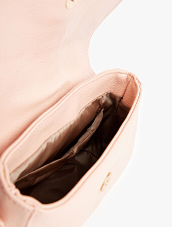 Suni Deri Metal Tokalı Askılı Çapraz Çanta