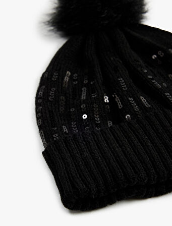 Pul Detaylı Ponponlu Katlı Örgü Bere