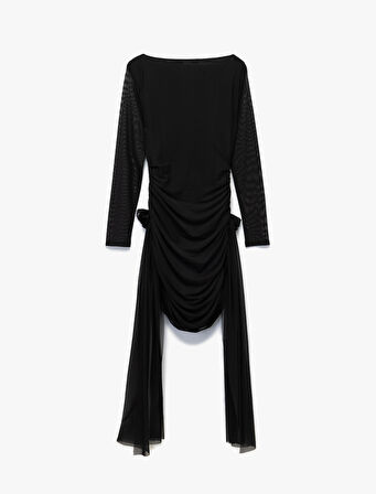 Uzun Kollu Kayık Yaka Tüllü Gül Detaylı Mini Bodycon Elbise