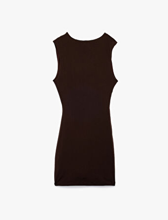 Metal Aksesuarlı Drapeli Degaje Yaka Kolsuz Slim Fit Mini Abiye Elbise