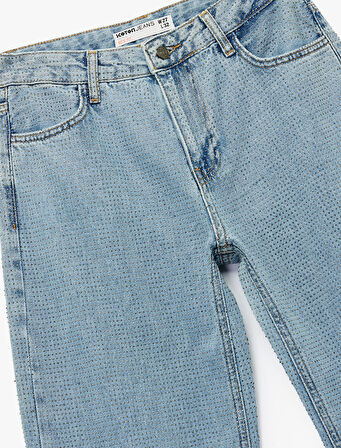 Pamuklu Düğmeli Düz Paça Taş Detaylı Jean Pantolon - Straight Fit Jean