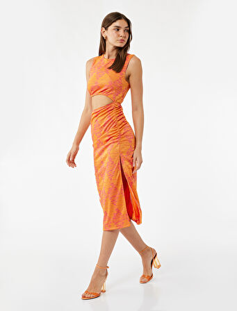 Asimetrik Pencere Detaylı Kolsuz Bisiklet Yaka Desenli Elbise