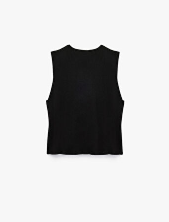 V Yaka Kolsuz Gold Düğmeli Triko Yelek