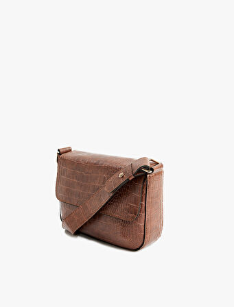 Kroko Görünümlü Kapaklı Suni Deri Omuz Çantası