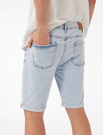 Katlamalı Paça Cep Detaylı Pamuklu Slim Fit Jean Şort