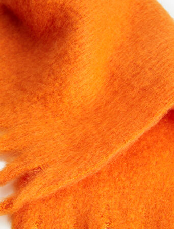 Yumuşak Dokulu Püsküllü Uzun Atkı