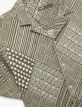 Regular Fit Kısa Kollu Devrik Yaka Etnik Desenli Gömlek