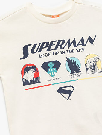 Superman Lisanslı Bisiklet Yaka Kısa Kollu Pamuklu Baskılı Tişört