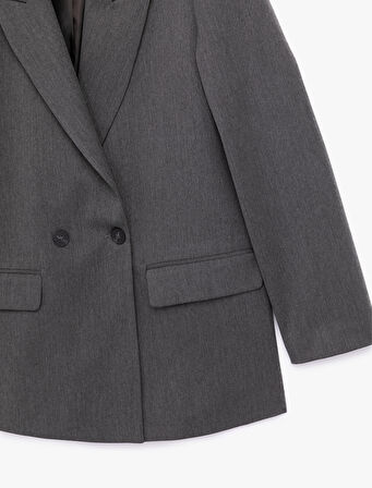 Uzun Kollu Viskon Karışımlı Kruvaze Yaka Oversize Blazer Ceket