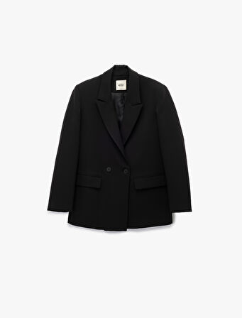 Uzun Kollu Kapaklı Cep Detaylı Oversize Kruvaze Blazer Ceket