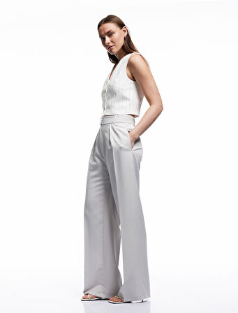 Modal Kumaş Karışımlı Pile Detaylı Cepli Yüksek Bel Geniş Paça Palazzo Pantolon