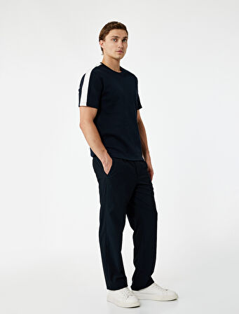 Regular Fit Kısa Kollu Renk Kontrastlı Bisiklet Yaka Tişört