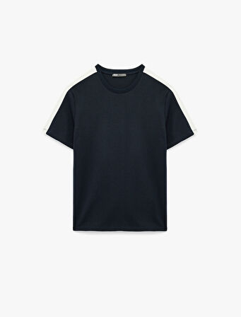 Regular Fit Kısa Kollu Renk Kontrastlı Bisiklet Yaka Tişört