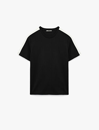 Regular Fit Kısa Kollu Renk Kontrastlı Bisiklet Yaka Tişört