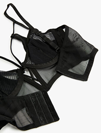 Rahat Kalıp Tül Detaylı Dolgusuz Balenli Sütyen