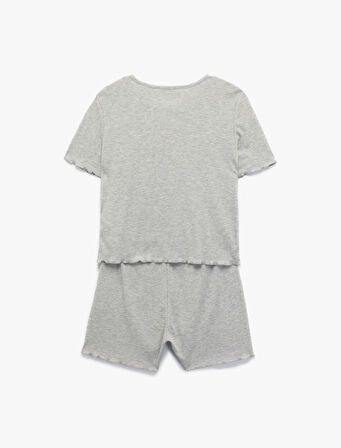 Rahat Kalıp Kısa Kollu Bisiklet Yaka Nakışlı Şortlu Pijama Takımı