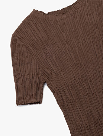 Kısa Kollu Bisiklet Yaka Büzgülü Dokulu Triko Kazak