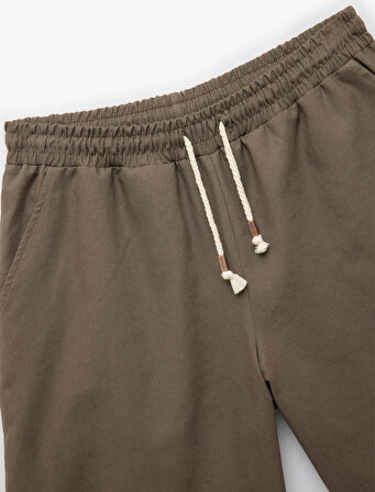 Beli Bağlamalı Regular Fit Cepli Keten Şort