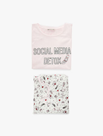Pamuklu Kısa Kollu Bisiklet Yaka Baskılı Pijama Takımı