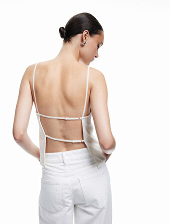 İnce Askılı Sırt Dekolteli Taşlı Bluz