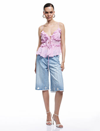 Troklu Yıpratılmış Düğmeli Cepli Bermuda Denim Şort