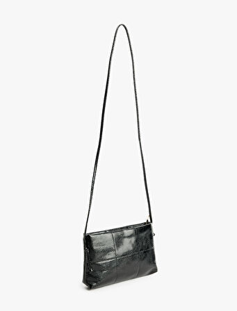 Metalik Görünümlü Fermuarlı Kapitoneli Askılı Omuz Çantası