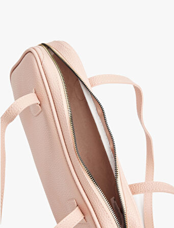 Saplı Fermuarlı Suni Deri Omuz Çantası