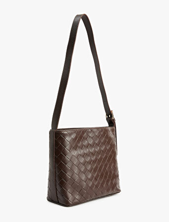 Örgü Desenli Toka Detaylı Suni Deri Omuz Çantası