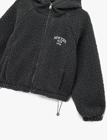 Oversize Kapüşonlu Nakışlı Fermuarlı Peluş Ceket