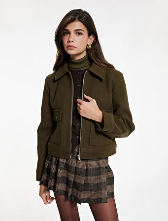 Uzun Kollu Fermuar Detaylı Cepli Crop Kaşe Ceket