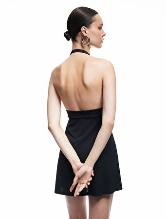 Krep Kumaş Derin V Yaka Sırt Dekolteli Mini Elbise