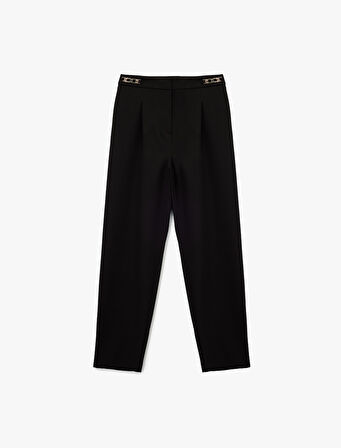 Aksesuar Detaylı Havuç Kesim Kumaş Pantolon