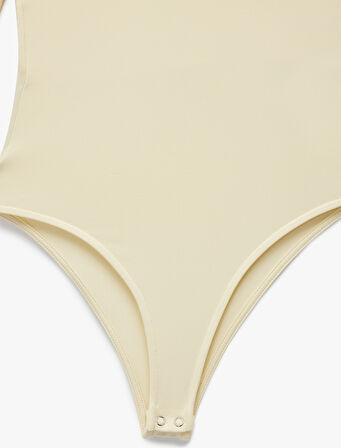 Kare Yaka Uzun Kollu Slim Fit Çıtçıtlı Body