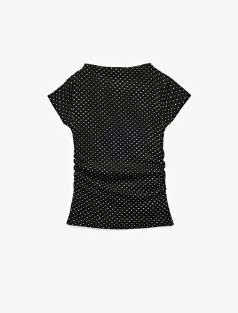 Puantiyeli Dik Yaka Kısa Kollu Slim Fit Bürümcük Drapeli Tişört