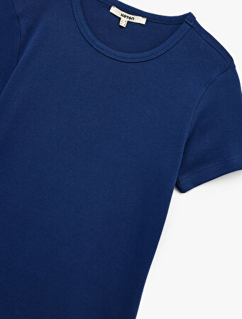 Pamuklu Kısa Kollu Bisiklet Yaka Basic Tişört