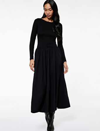 İki Farklı Kumaş Detaylı Uzun Kollu Geniş Yuvarlak Yaka Midi Kloş Elbise