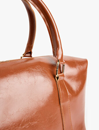 Metal Aksesuarlı Tokalı Fermuarlı Suni Deri El Çantası