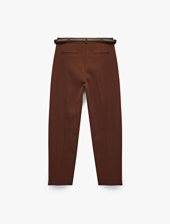 Regular Fit Cepli Kemer Detaylı Havuç Pantolon