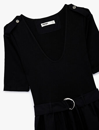 U Yaka Kısa Kollu Kemer Detaylı A Kesim Uzun Elbise