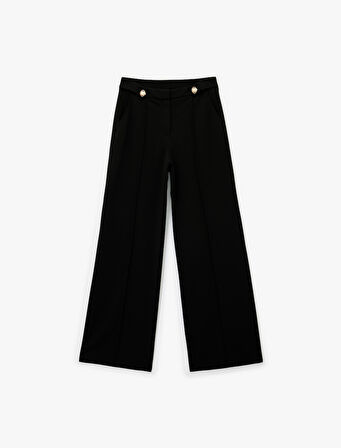 Düğme Detaylı Cepli Düz Bol Paça Kumaş Pantolon