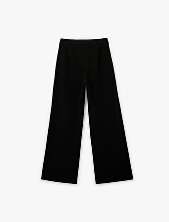 Düğme Detaylı Cepli Düz Bol Paça Kumaş Pantolon