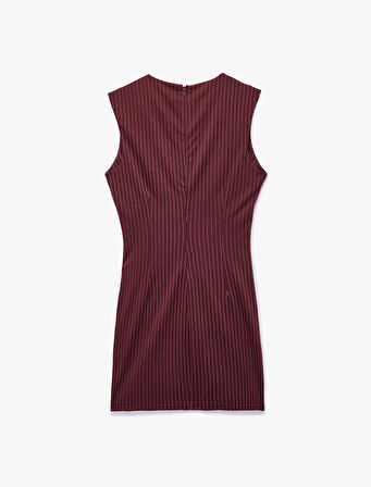 Drape Detaylı Asimetrik Kesim Kolsuz Bisiklet Yaka Mini Elbise