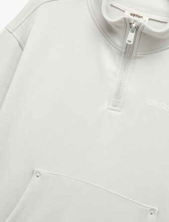 Yarım Fermuarlı Kanguru Cepli Uzun Kollu Dik Yaka Oversize Sweatshirt