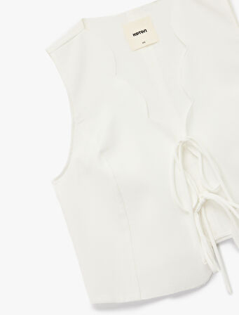 Viskon Kumaş Fiyonklu Önden Bağlama Detaylı Yelek