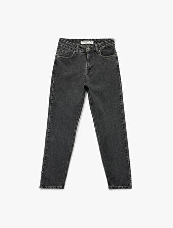 Standart Bel Düz Paça Düğmeli Cepli Straight Fit Jean Pantolon - Straight Jeans